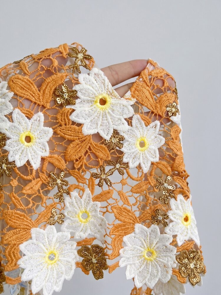 Soleia Nueva Camiseta Sexy Romántica con Bordado Floral, Cuello en V, Espalda Ab, foto 2
