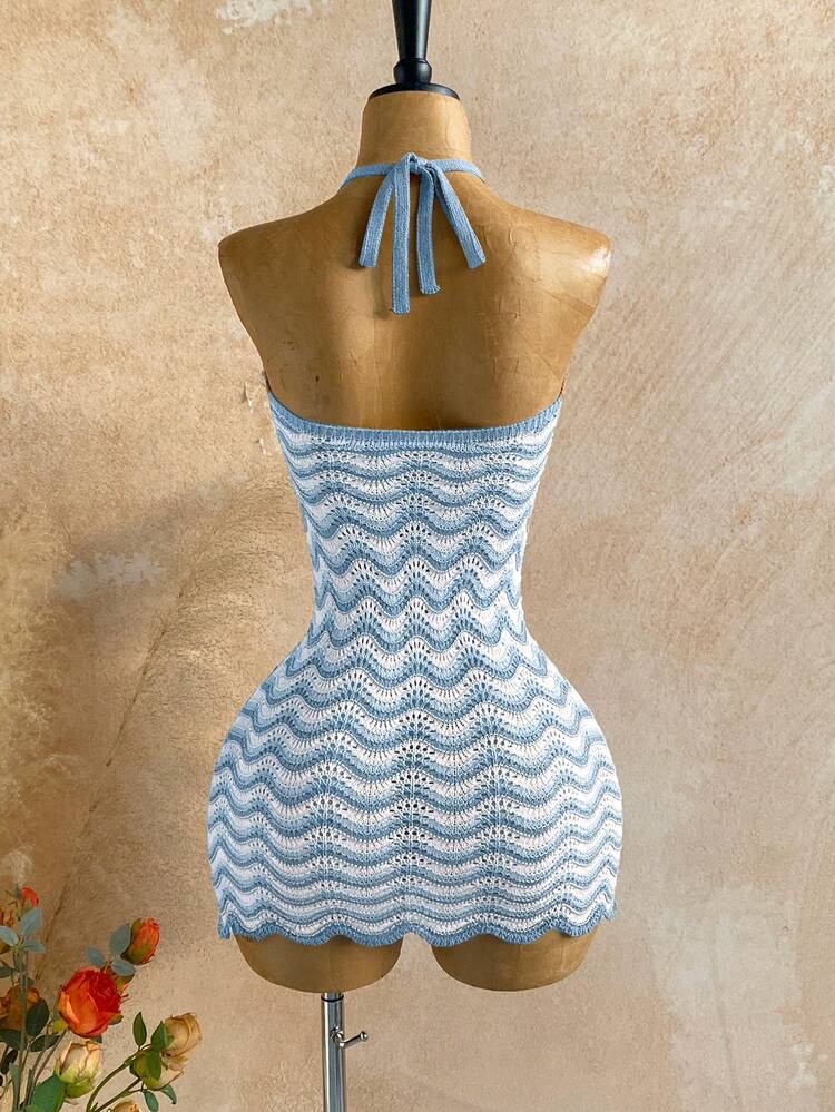 Vestido ajustado con tirantes finos, recortes y estrellas de mar metálica, foto 2