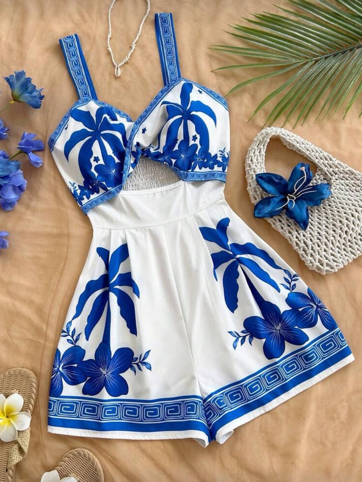 Enterizo en azul y blanco, talla M