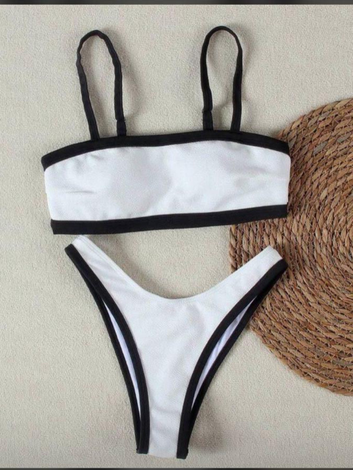 Traje de bañ0 2 piezas en blanco y negro, talla M