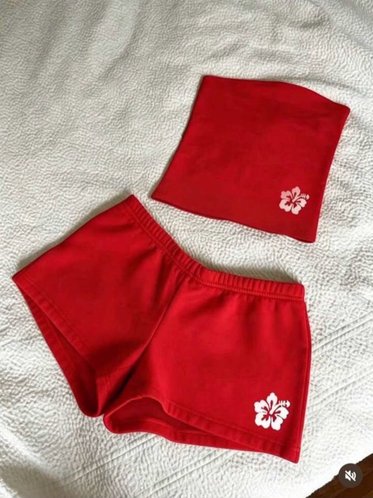 Conjunto rojo en rojo, talla M